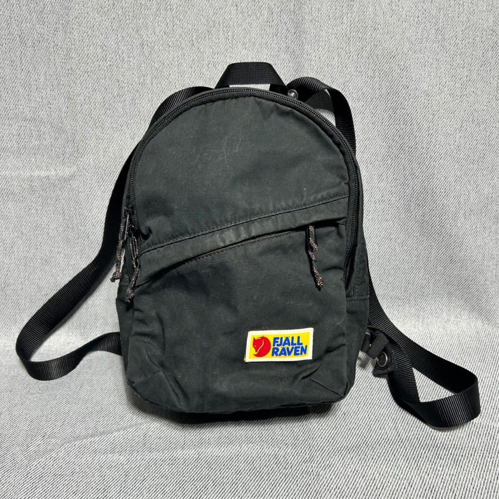 Fjallraven Unisex Vardag Mini Backpack 6.5L Black G-1000 Durable Travel Bag